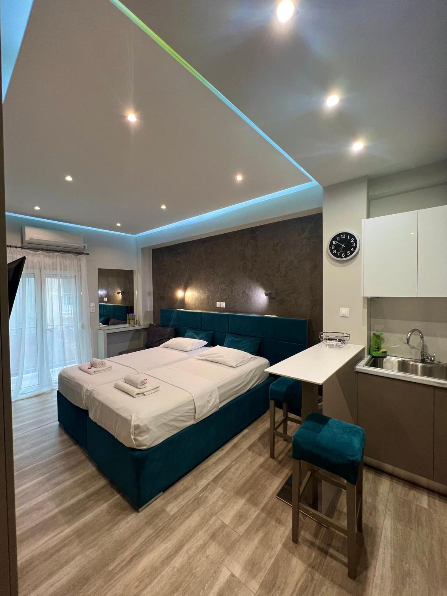 Emerald Lux Apartment Атина Екстериор снимка