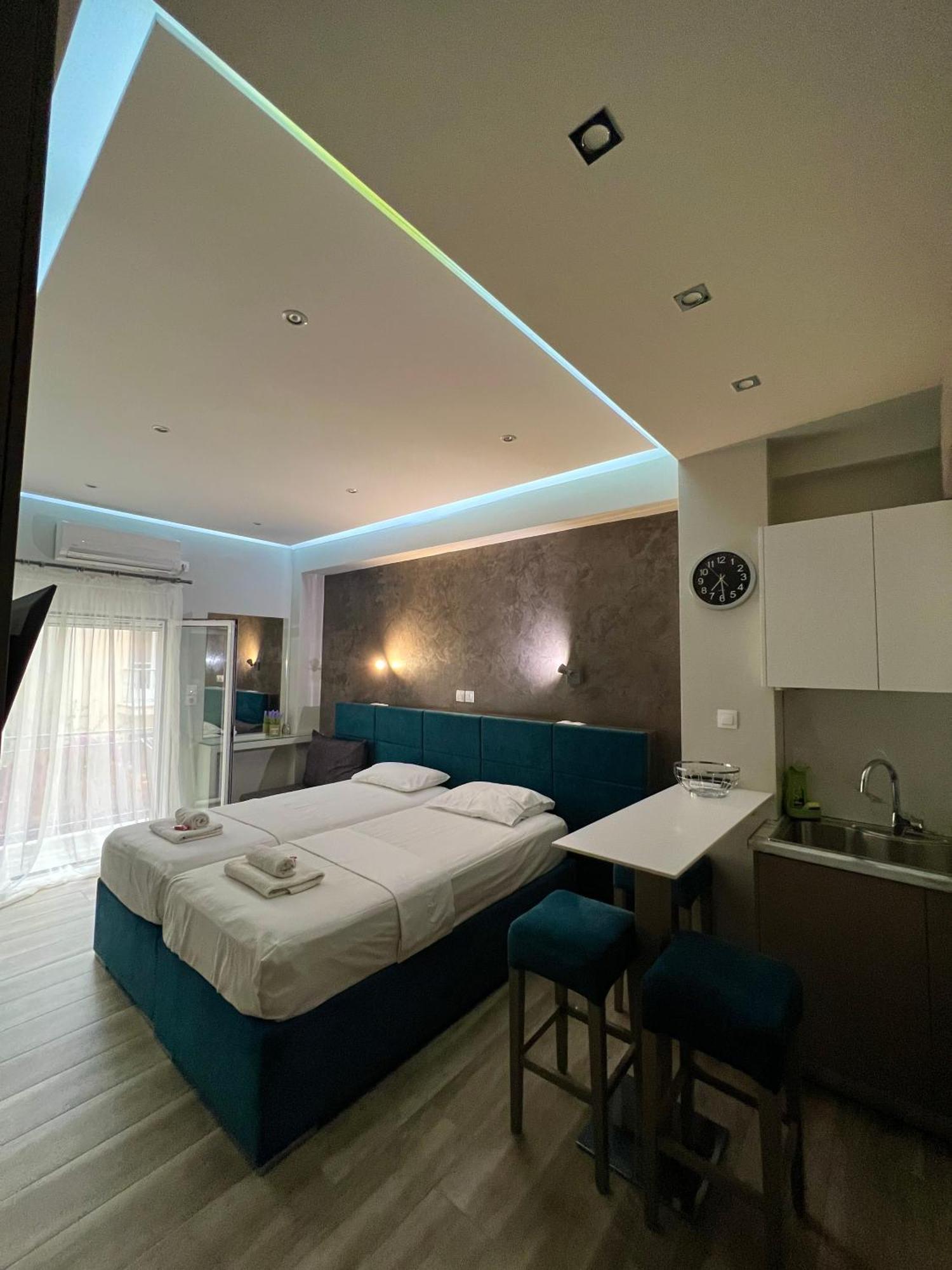 Emerald Lux Apartment Атина Екстериор снимка